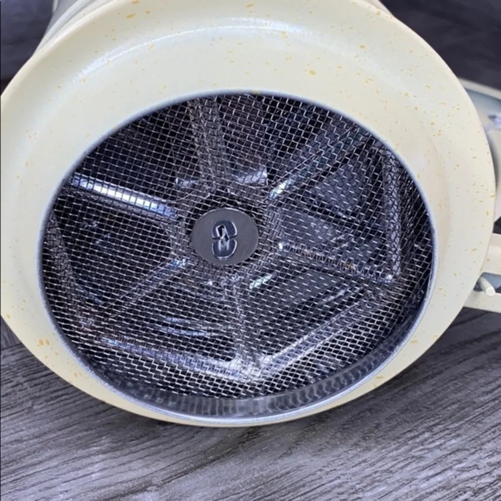 Joy to the world flour sifter NEW!